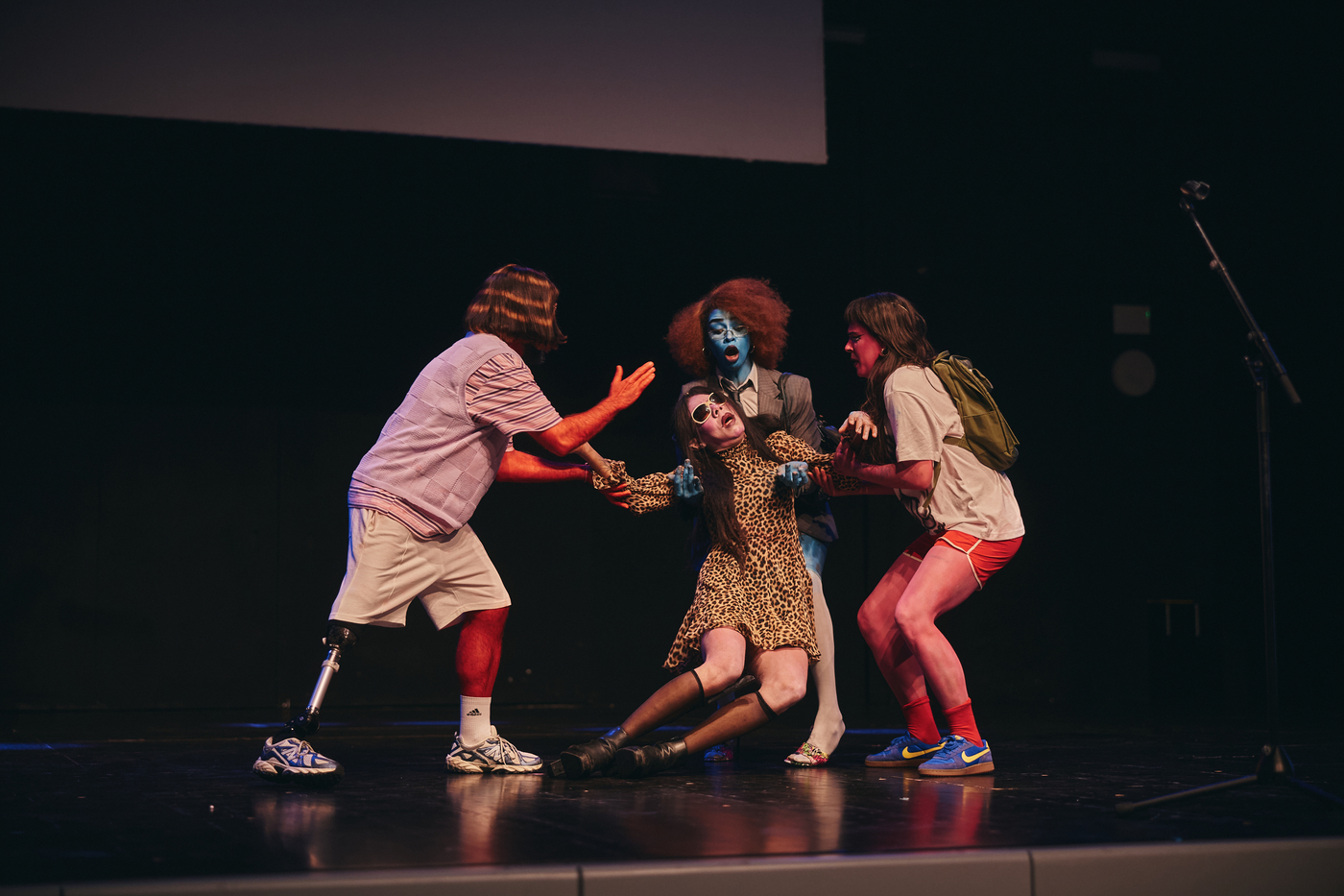 AS MULHERES QUE CELEBRAM AS TESMOFORIAS